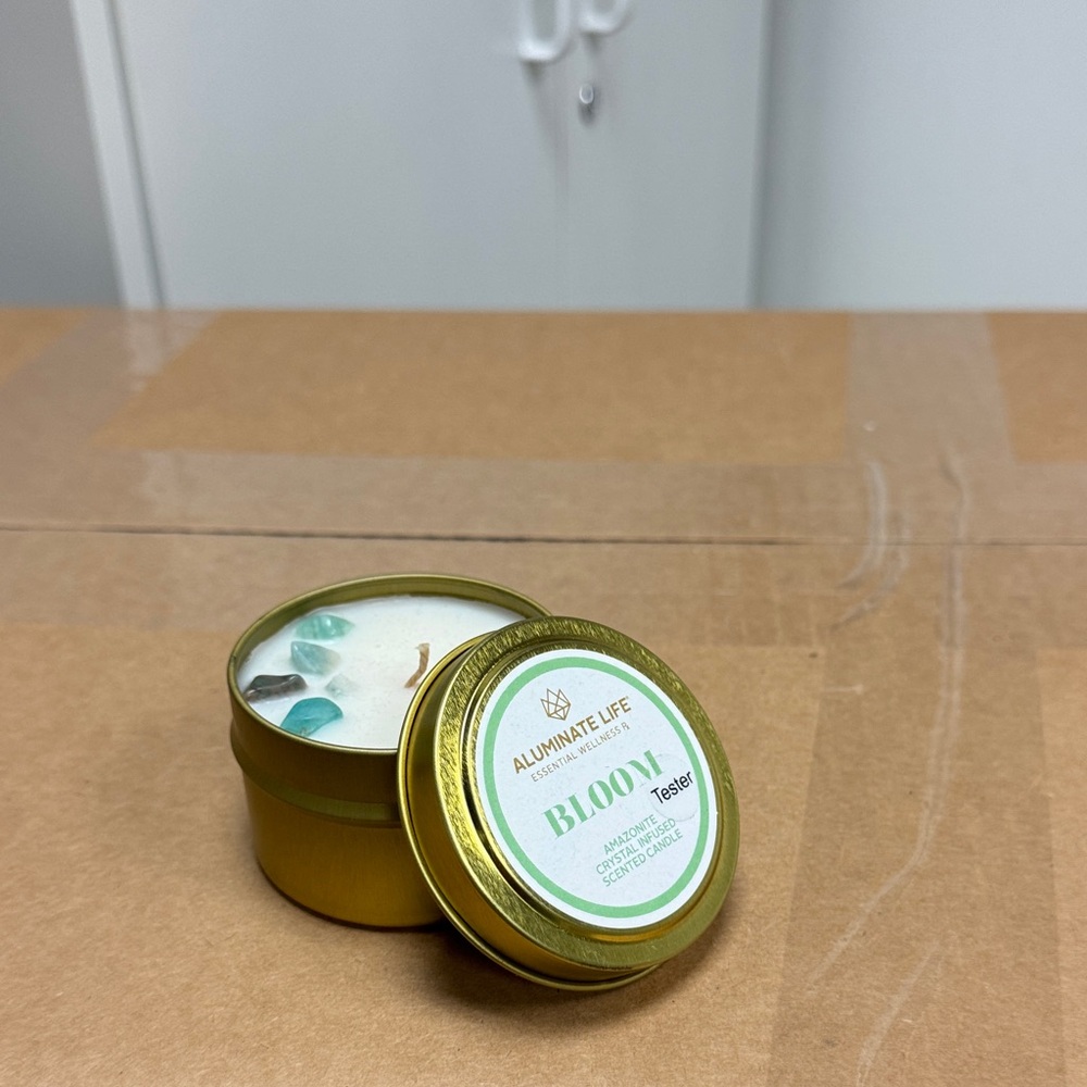 Bloom Scented Candle in Gold Tin
